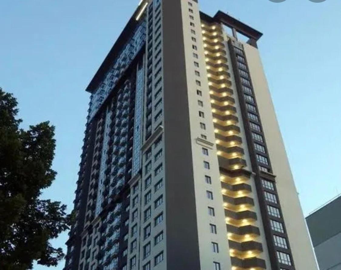 Modern Vip Smart. Apartment Kiev Luaran gambar